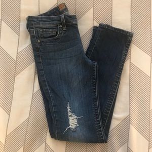 KUT from the Kloth Mid-Rise Straight Leg Jeans